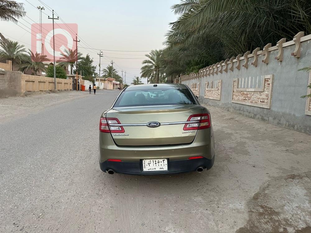 فورد تورس